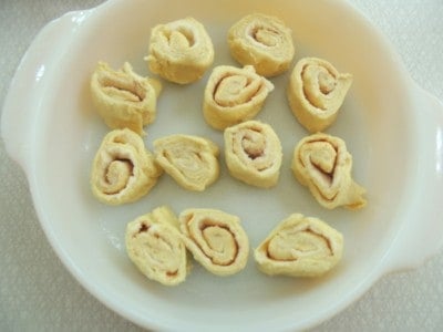 Shortcut Butter Rolls from SouthernPlate!