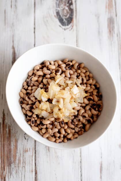 Add onions to bowl to make Vegetarian Hoppin John.