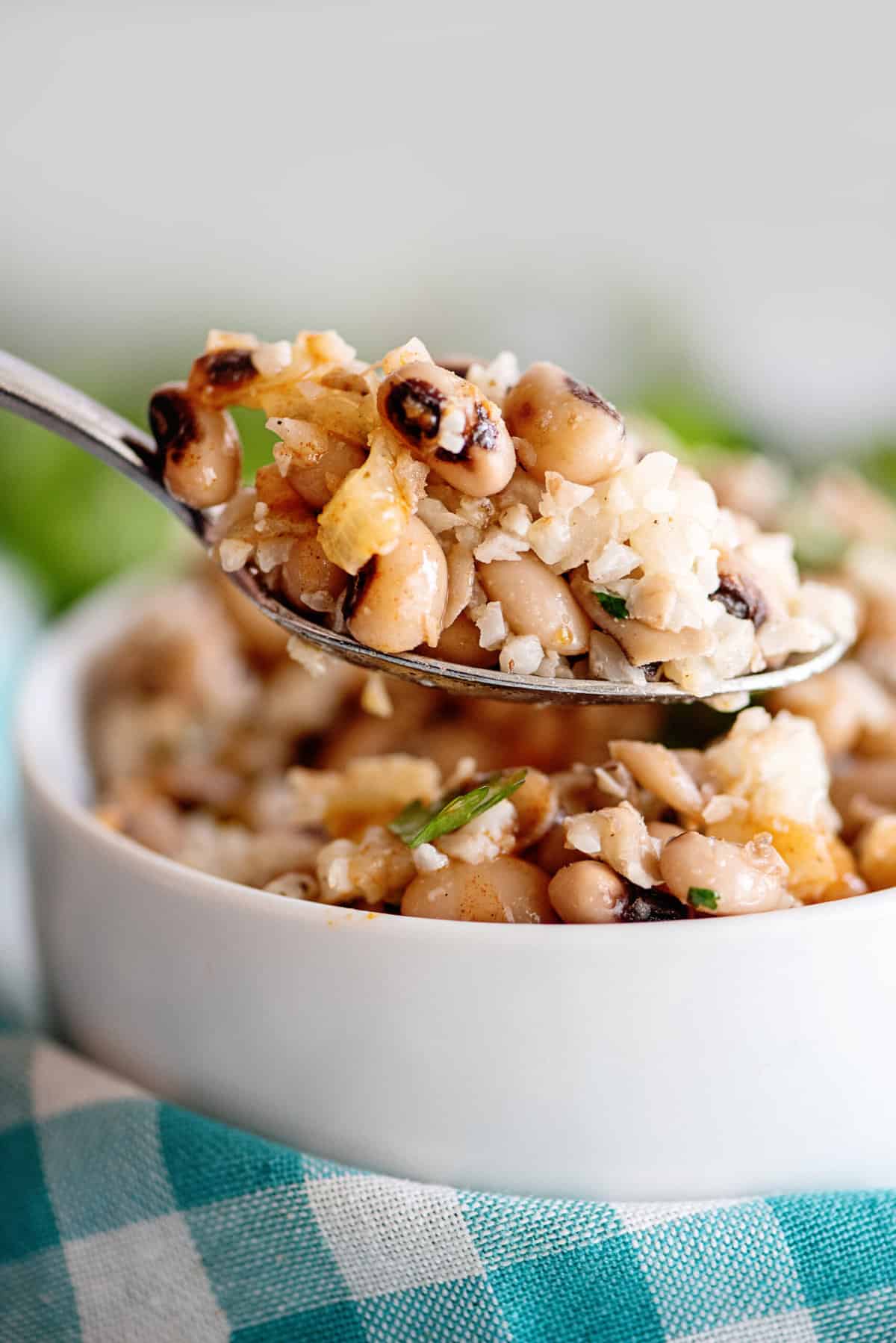 How to Make Black Eyed Peas & Vegetarian Hoppin John