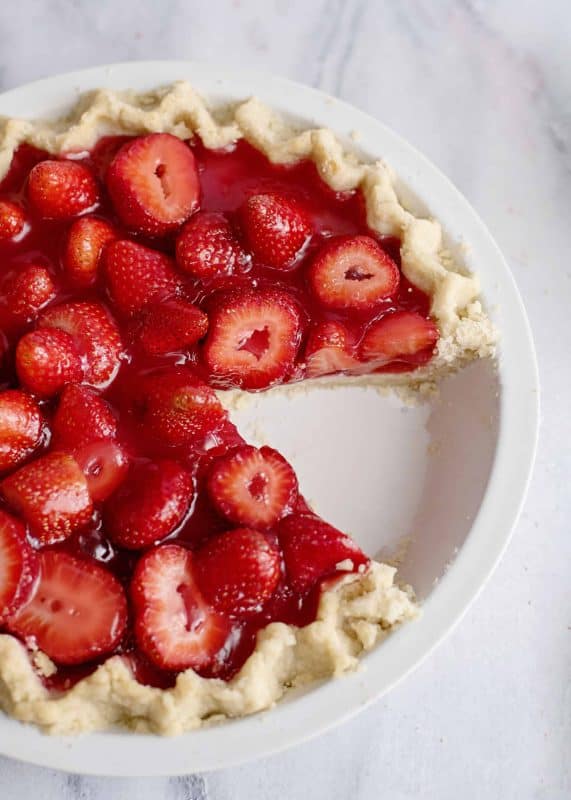 Fresh Strawberry Pie (Easter menu dessert ideas)