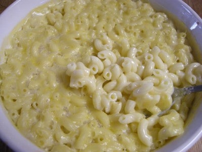 Bowl of creamy macaroni and cheese.