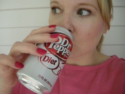 me drinking diet dr pepper