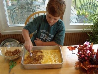 Lane's honey bun cake 007