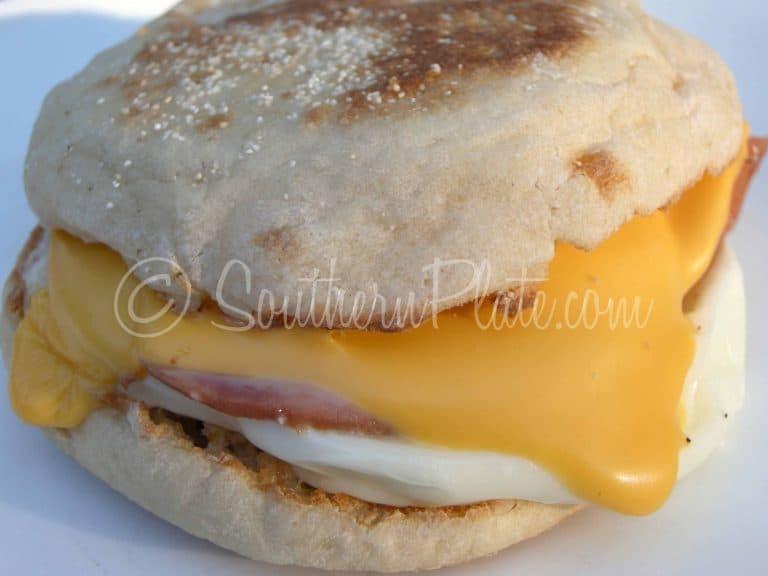 2-Minute English Muffin Breakfast Sandwich