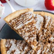 apple pizza dessert