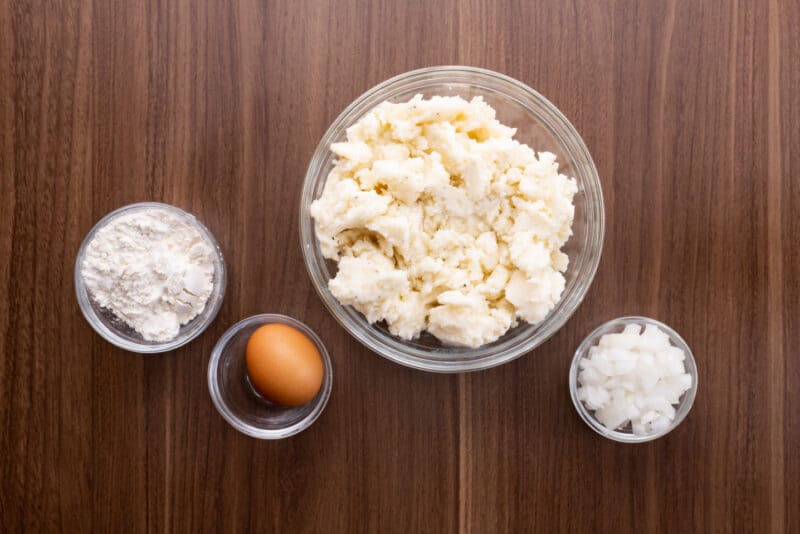 Ingredients for mashed potato cakes recipe.
