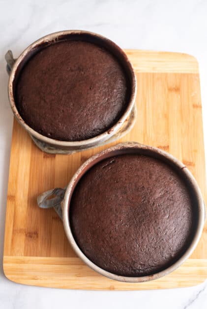 Baked cakes.