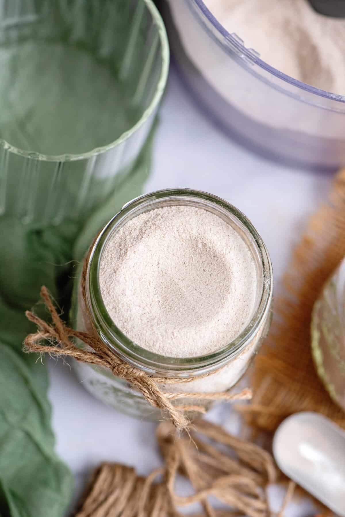 Vanilla chai powder mix in a mason jar.