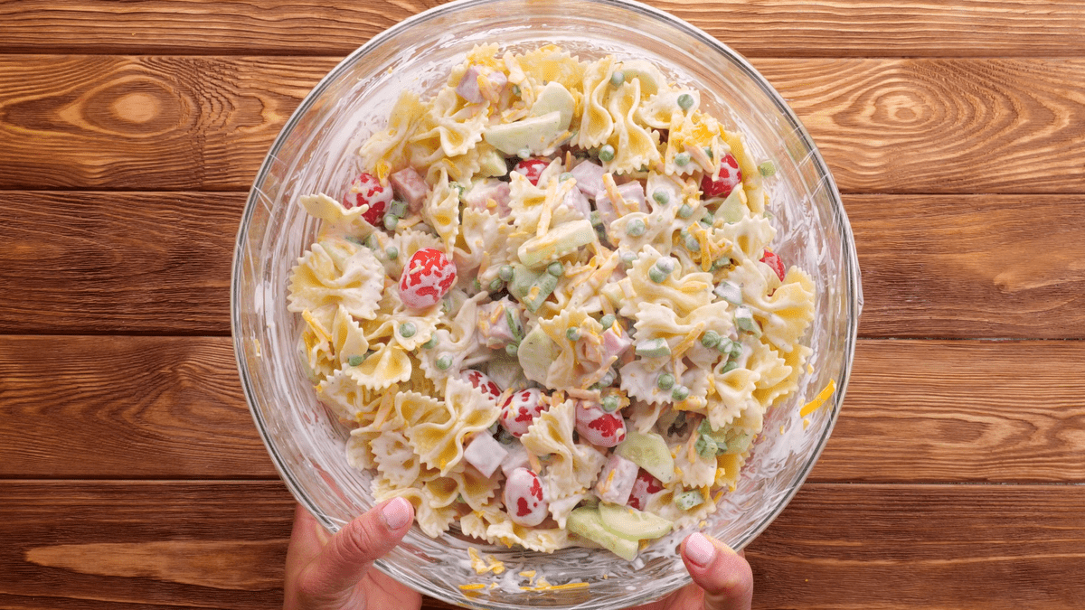 Cover ham pasta salad and refrigerate.