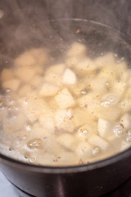 Cheesy Garlic Mashed Potatoes With Mozzarella - Southern Plate
