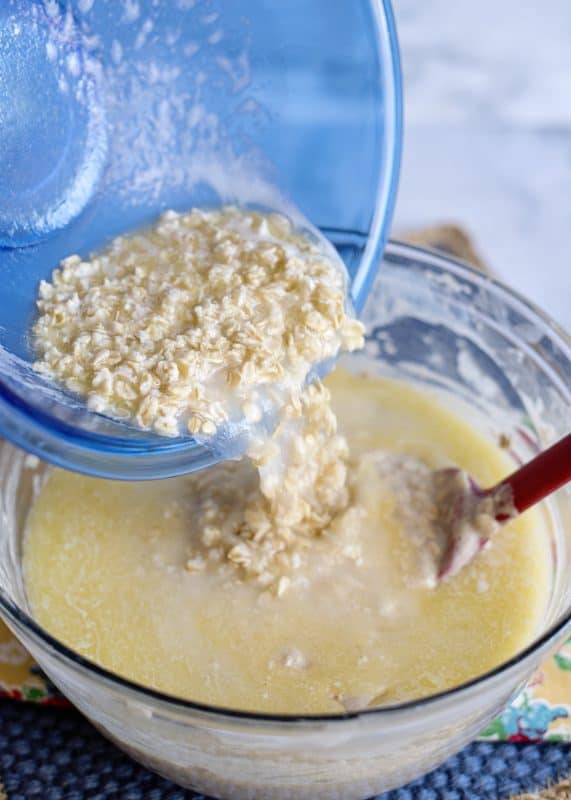 Dump hot oats into muffin batter and mix well.