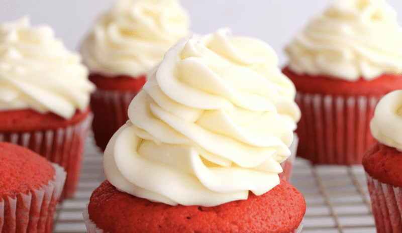 red velvet cupcakes (Valentines Day dessert recipes).