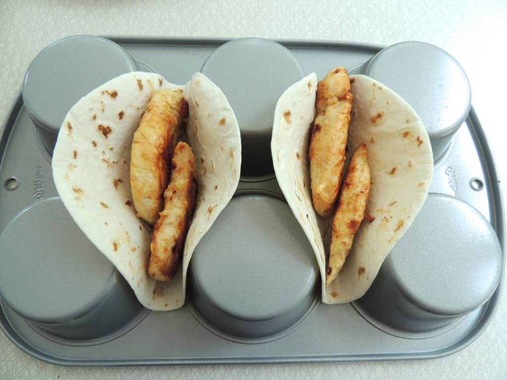 SouthernPlate Greek Chicken Tacos - Fresh and Easy!
