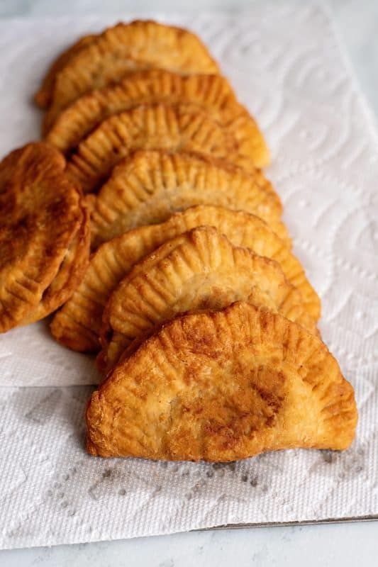 Remove chocolate fried pies to a paper towel-lined plate.