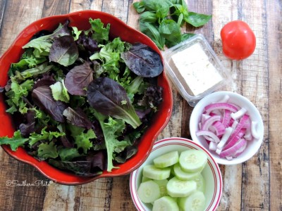 Easy Greek salad ingredients