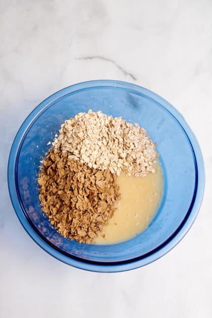 Fold oats and cereal into mixing bowl.