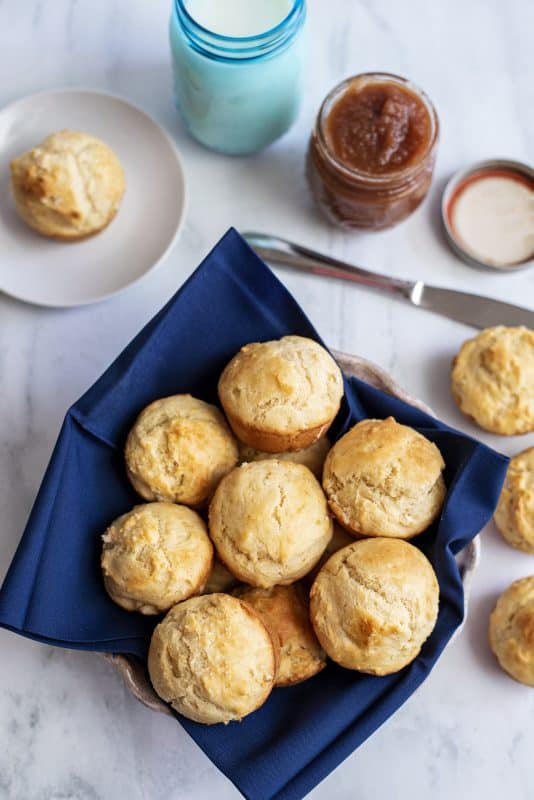 Basket of spoon rolls