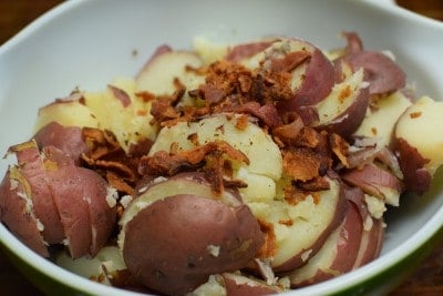 Place bacon and potatoes in bowl.