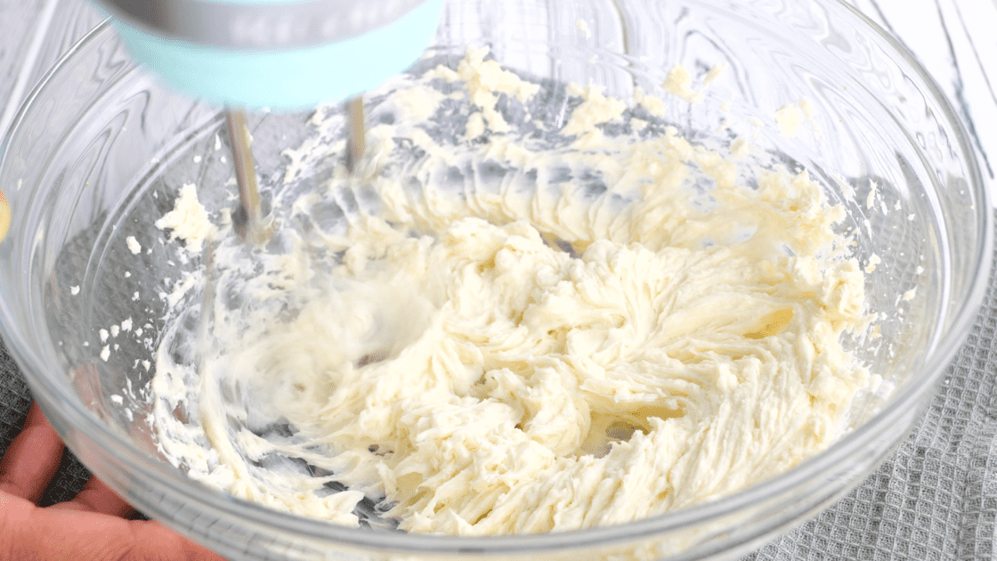 Mix together cream cheese, sugar, and vanilla.