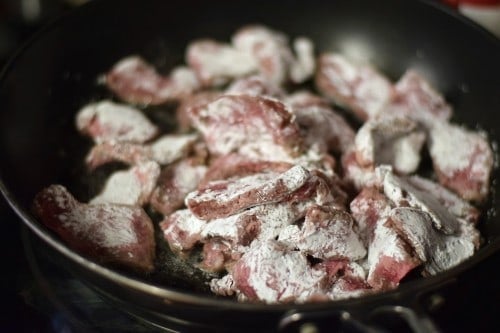 Cook sirloin in a skillet.