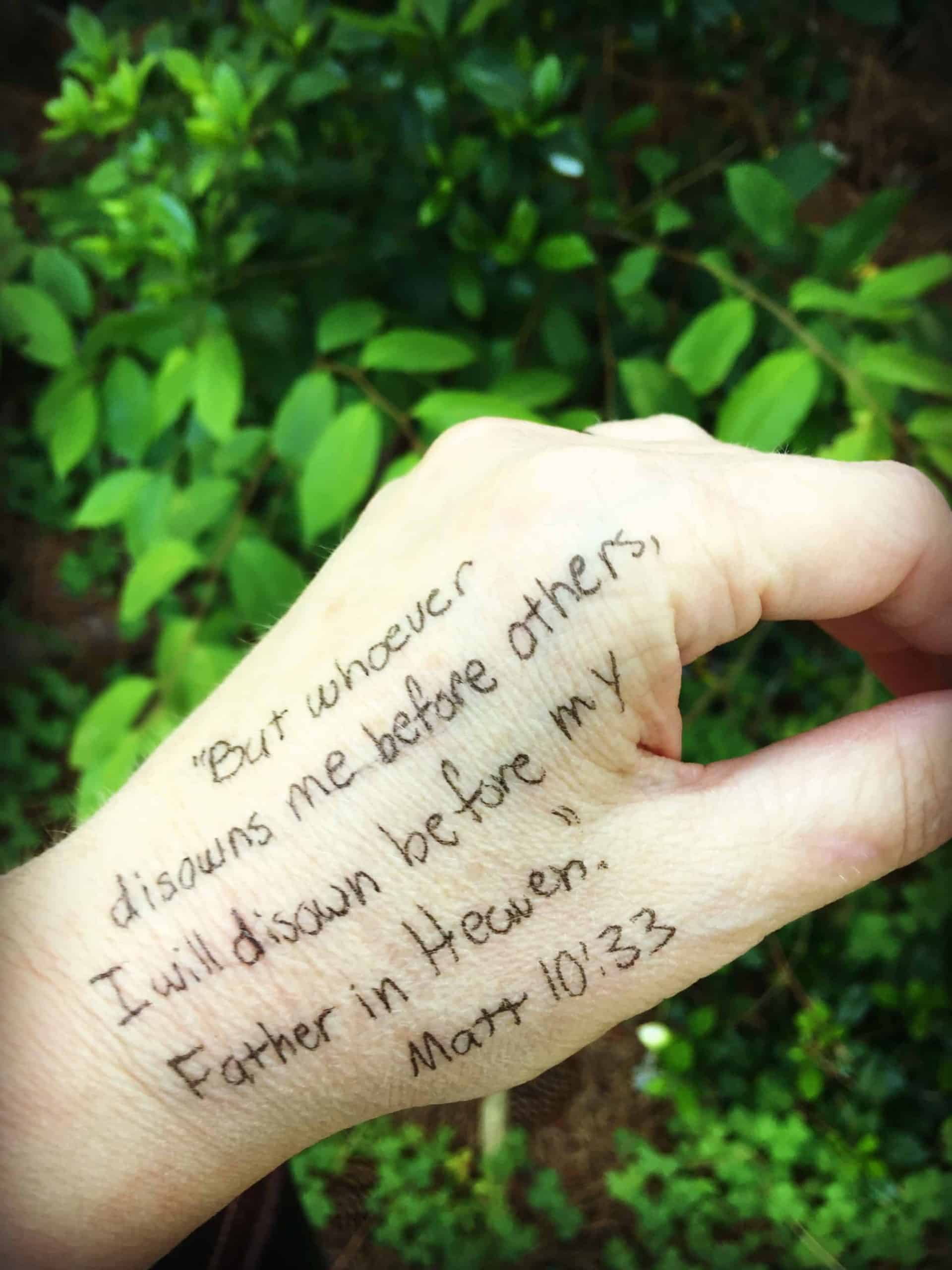 #Handverses