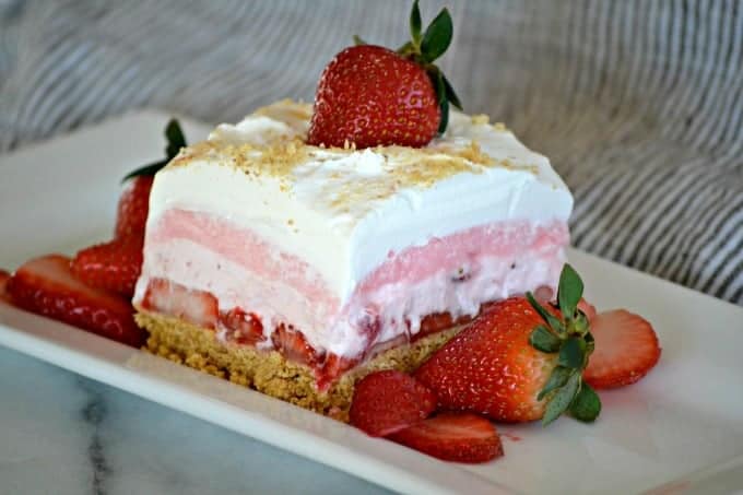 Strawberry-Cheesecake-Dream-Bars-TOP