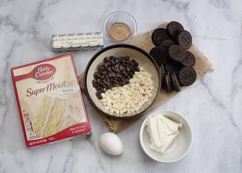 Ingredients for Cookies and Cream Cake Mix Cookies.