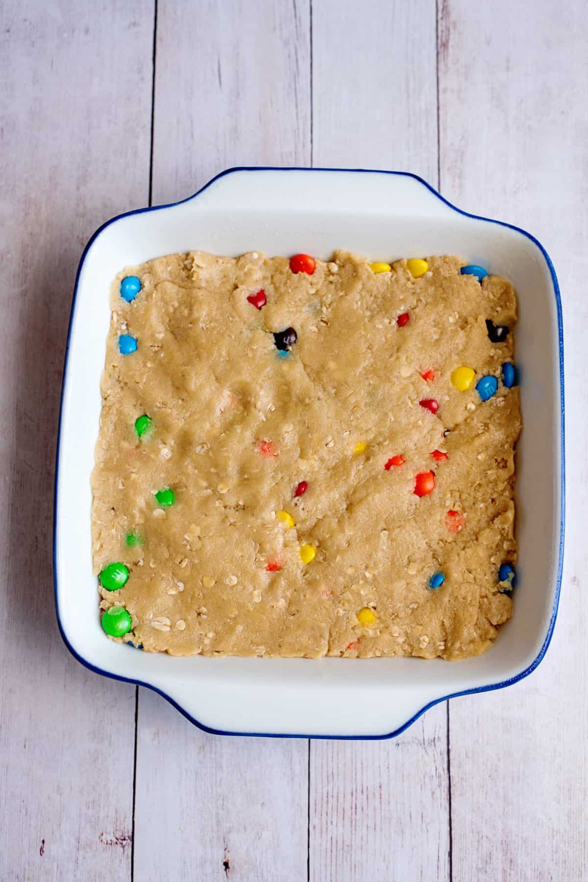 pat out m&m oatmeal bars in the pan