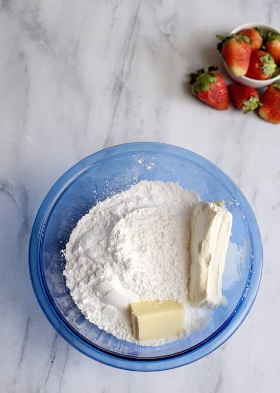 Making Cream Cheese Icing For Fresh Strawberry Cake