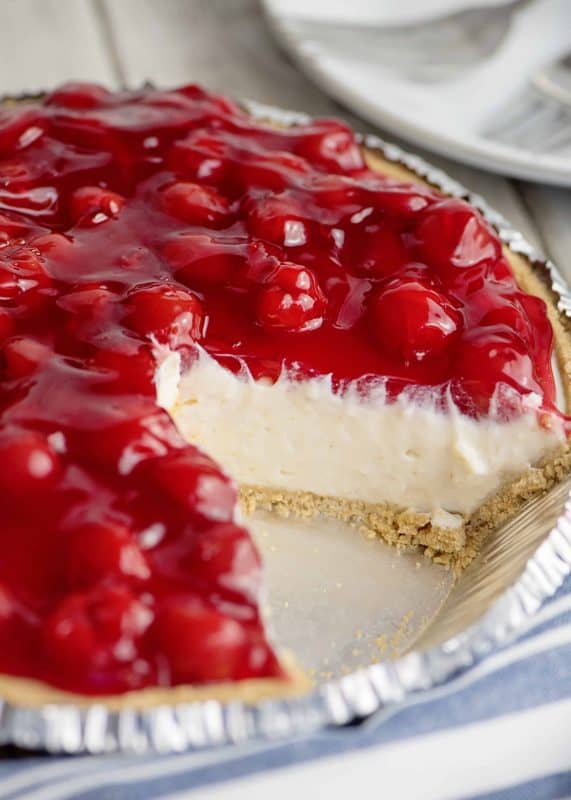 The Best Cherry Cream Cheese Pie