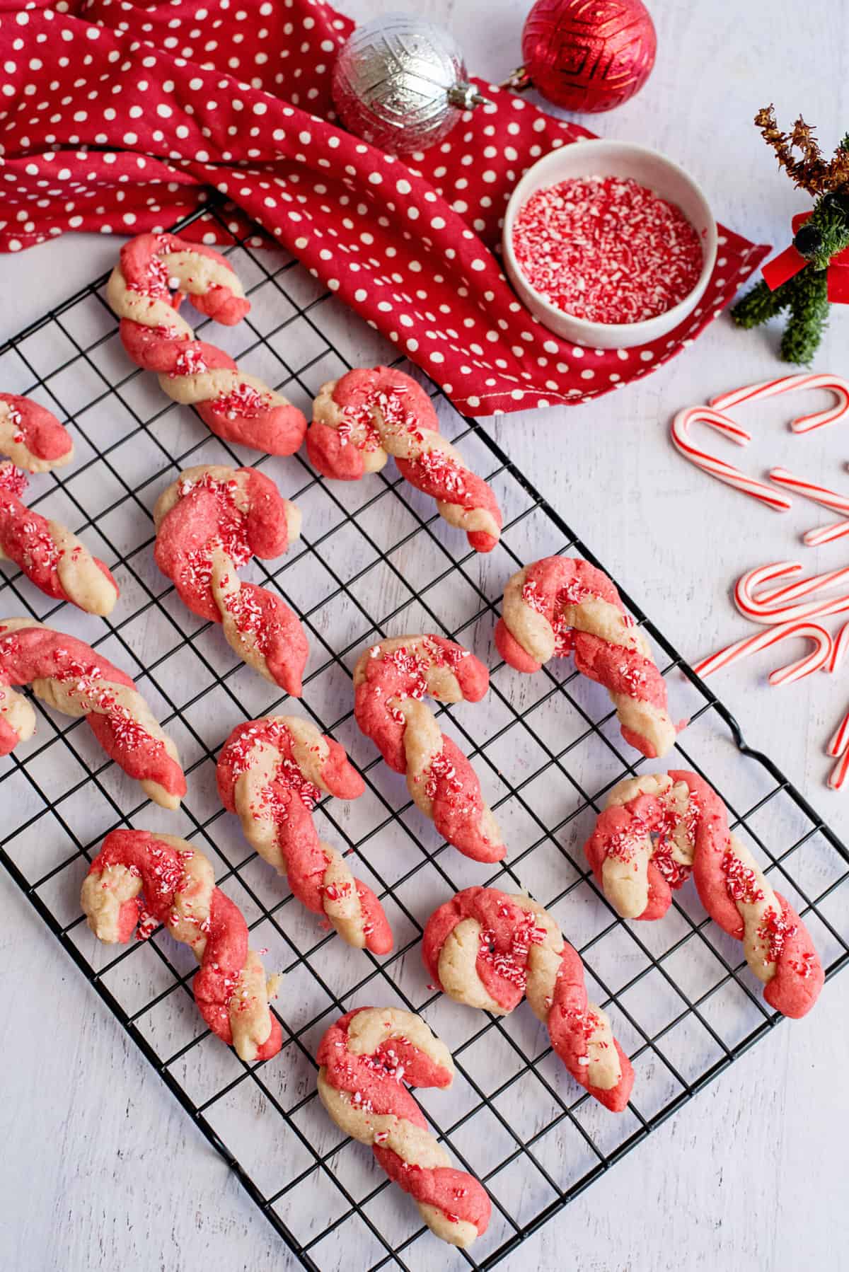 baked candy cane cookies