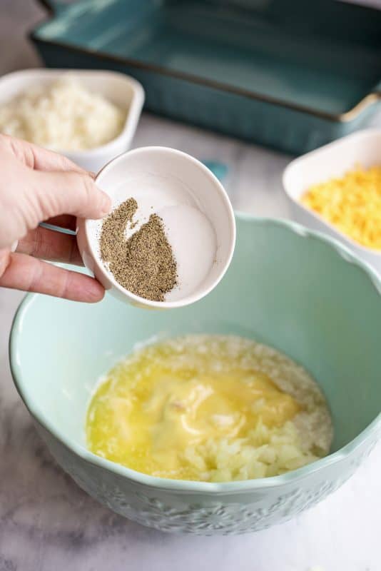 Add seasoning to mixing bowl.