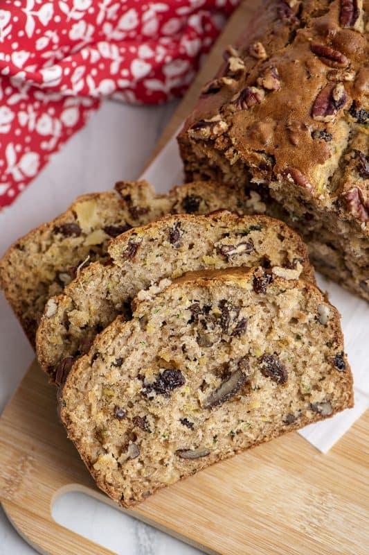 Slices of zucchini bread with pineapple.