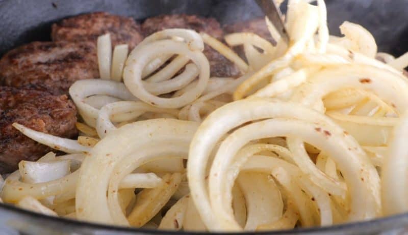 DSC_0098 vidalia onions frying in pan with hamburger steak patties