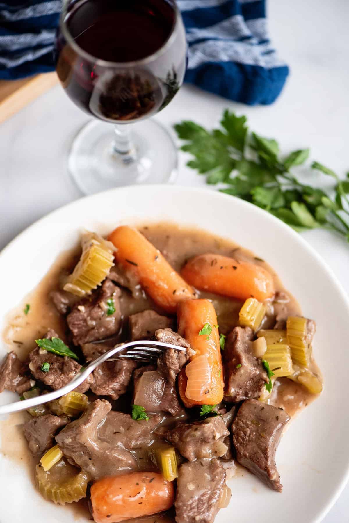 Crock pot pot roast with gravy