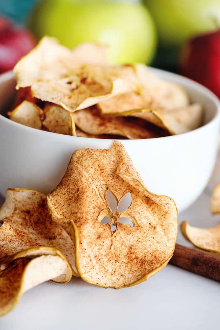 Cinnamon Apple Crisps – Only 3 Ingredients!