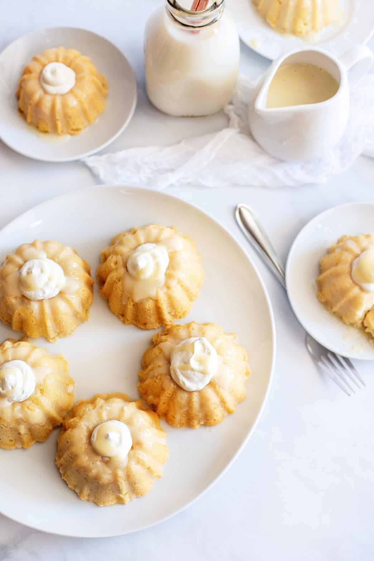 Plate of mini bundt cakes.