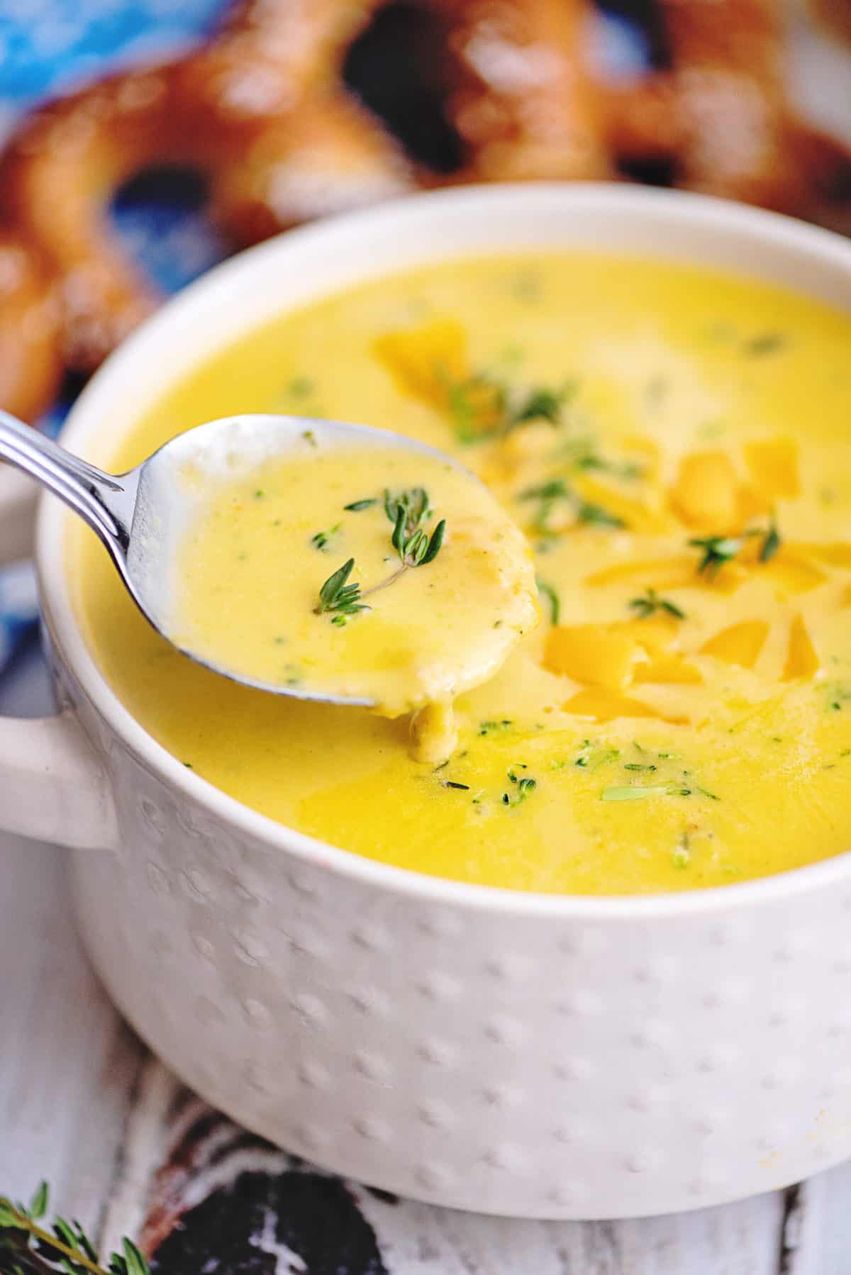 Broccoli Beer Cheese Soup