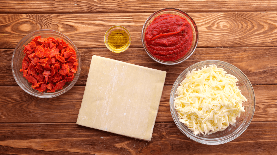 Ingredients for air fryer pizza rolls.