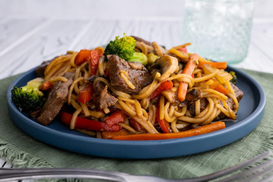Plate of beef lo mein recipe.