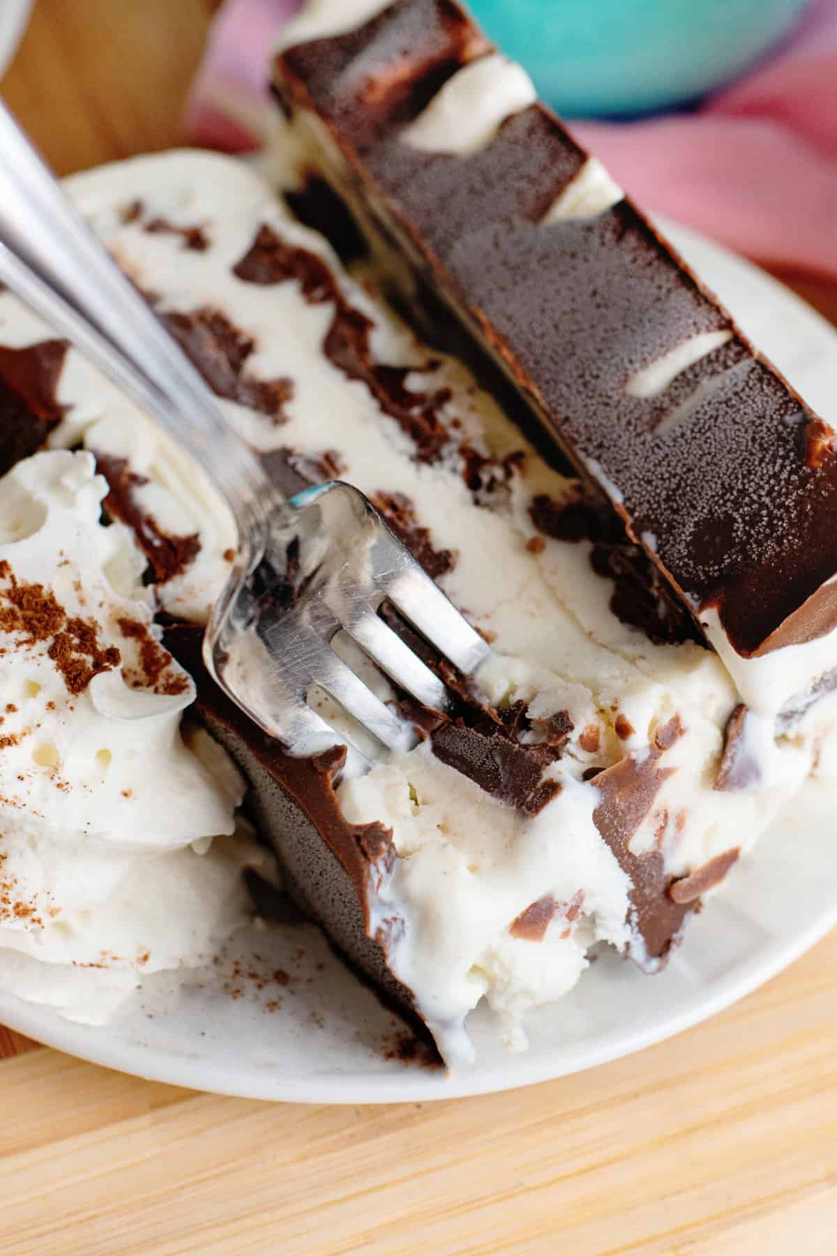 slice and serve viennetta ice cream cake
