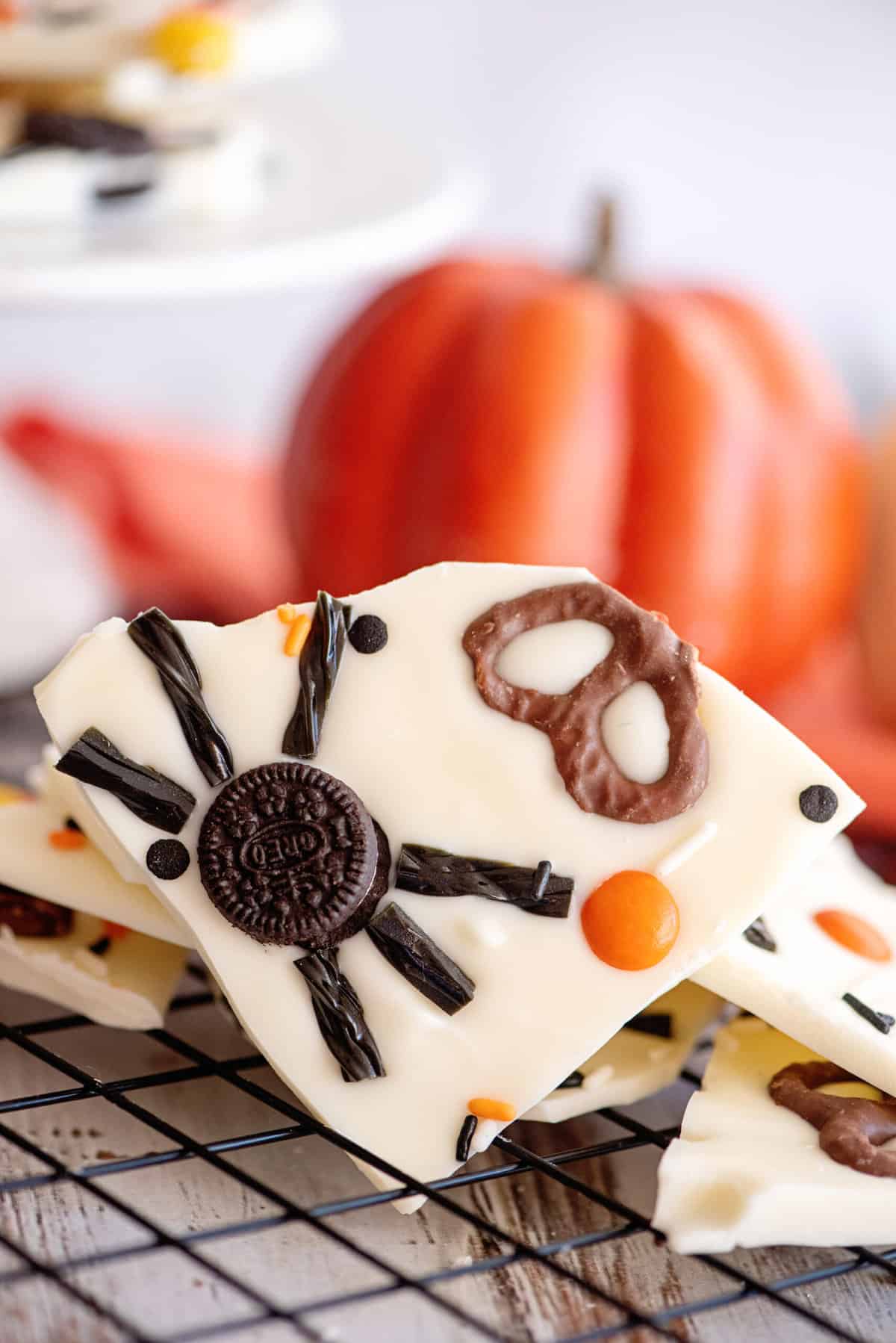 Halloween Bark With Frozen Yogurt