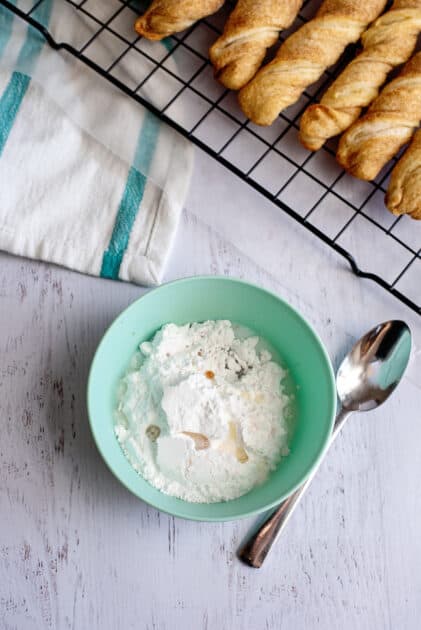 Combine glaze ingredients in a bowl.