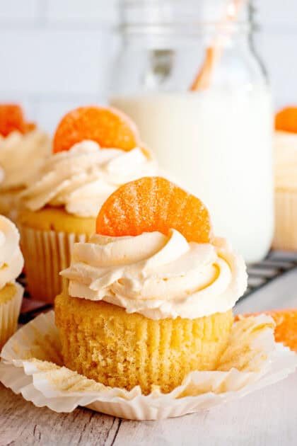 orange dreamsicle cupcakes