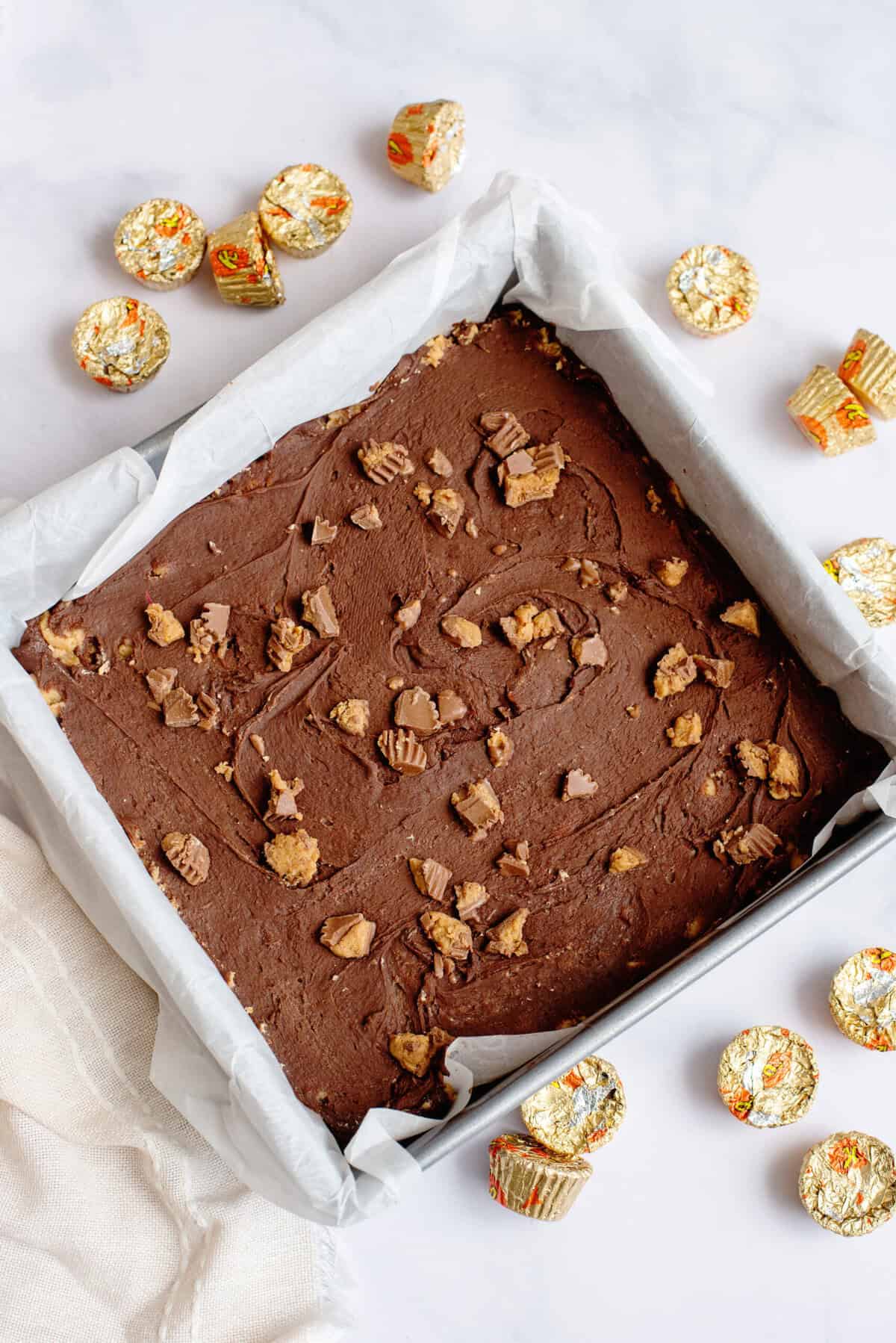 Chilled chocolate peanut butter fudge