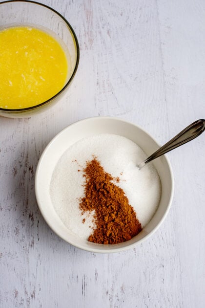 Cinnamon and sugar in a small bowl