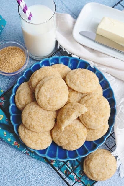 A plate of old fashioned butter cookies
