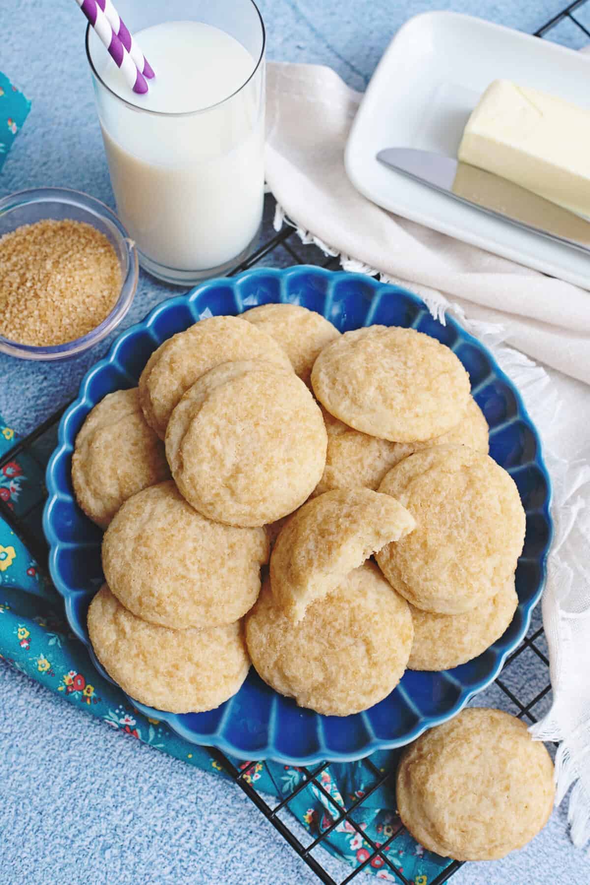 A plate of old fashioned butter cookies